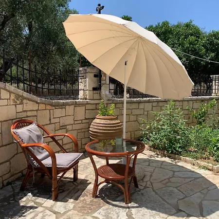 בית כפרי Katerinas